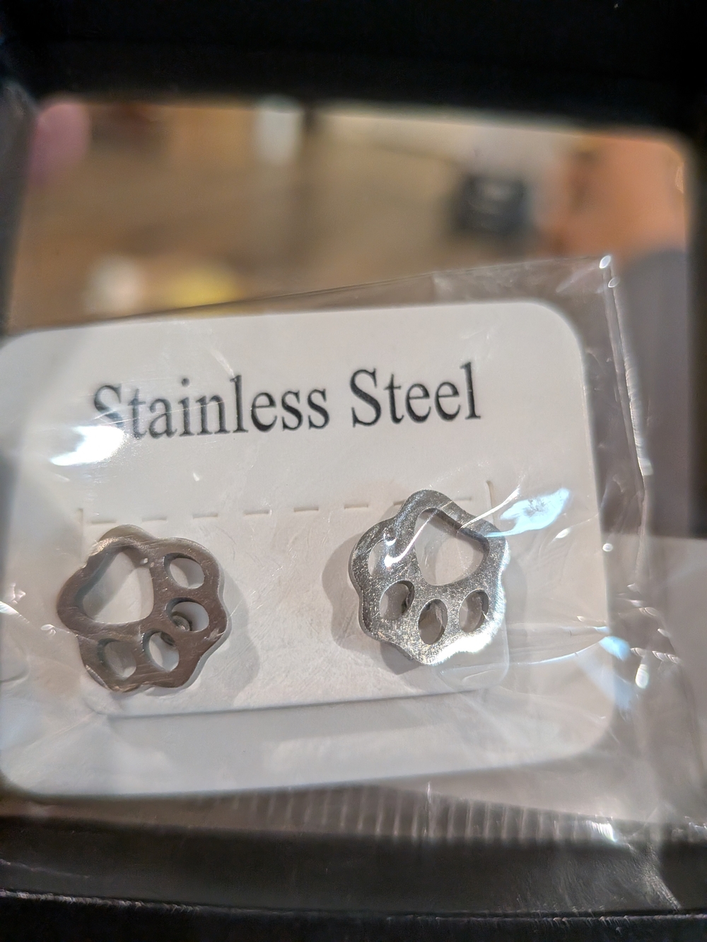 Paw‎ Print Stud Earrings - Silver Tone